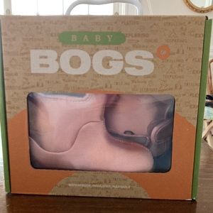 Pink toddler Bogs